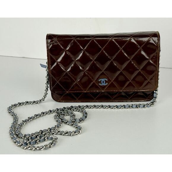 Chanel Patent Quilted Wallet On Chain WOC Burgundy - Picture 1 of 8